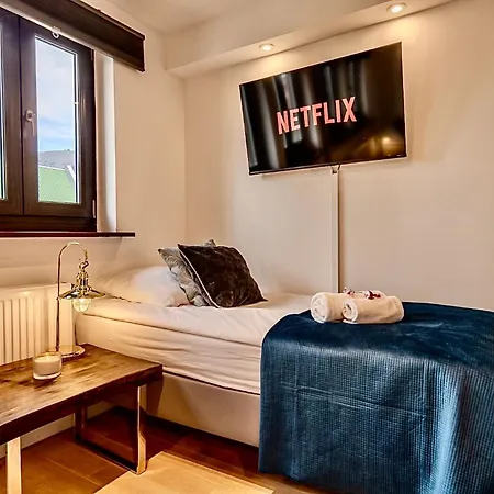 Apartamento Przycup W Karkonoszach - Za Oknem Góry! - Dwupoziomowy Strażacka 2 Z Widokiem Na Góry Z Parkingiem Przy Wyciągu Oraz Przy Szlakach Turystycznych Karpacz